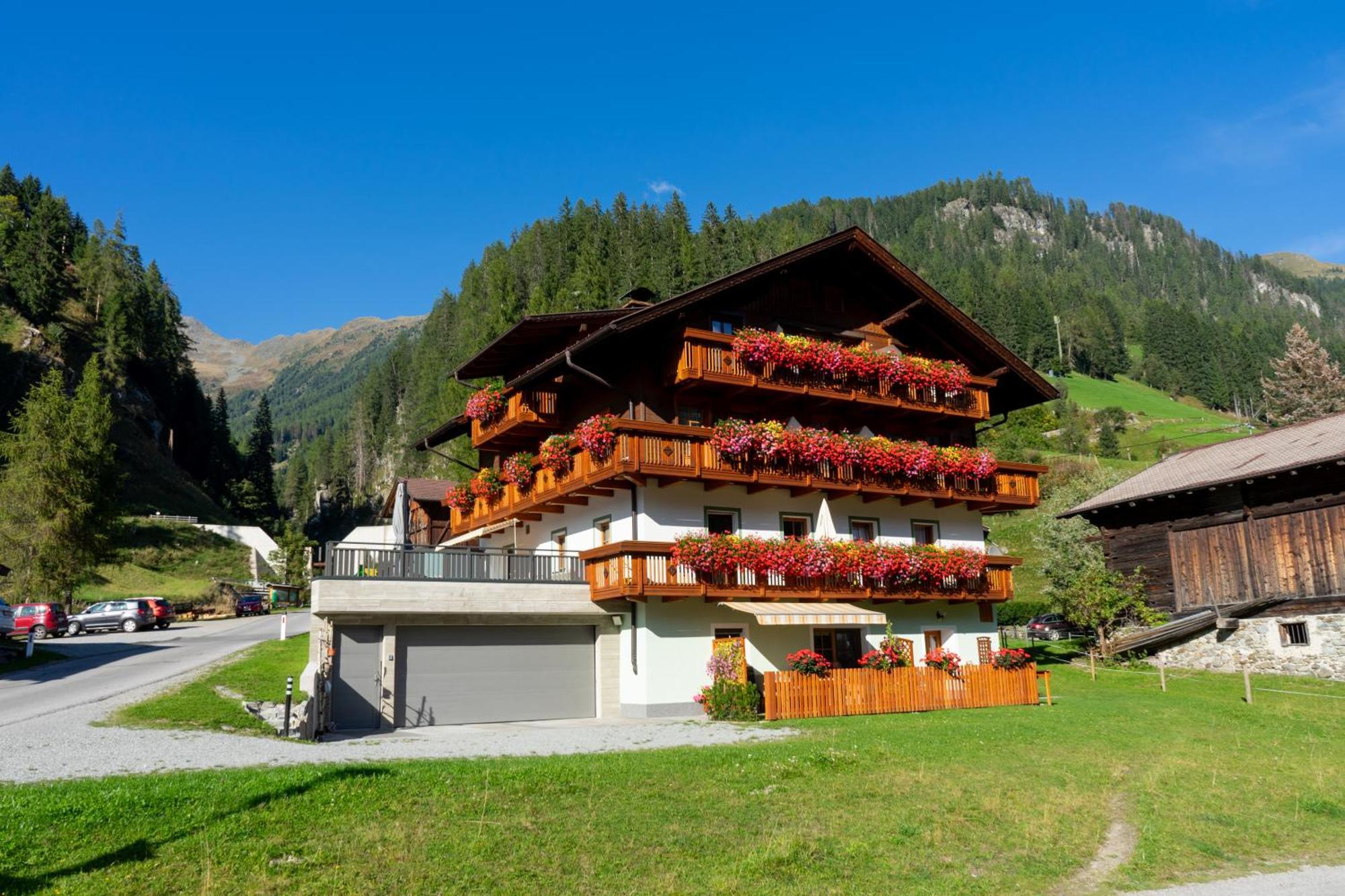 Gaestehaus Berger Sankt Jakob in Defereggen Kültér fotó